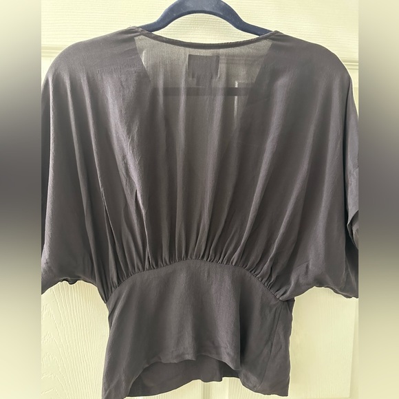 Anthropologie l 0 Maeve Lightweight Navy Silk Dolman Kimono Sleeve V-Neck Blouse - Picture 3 of 9